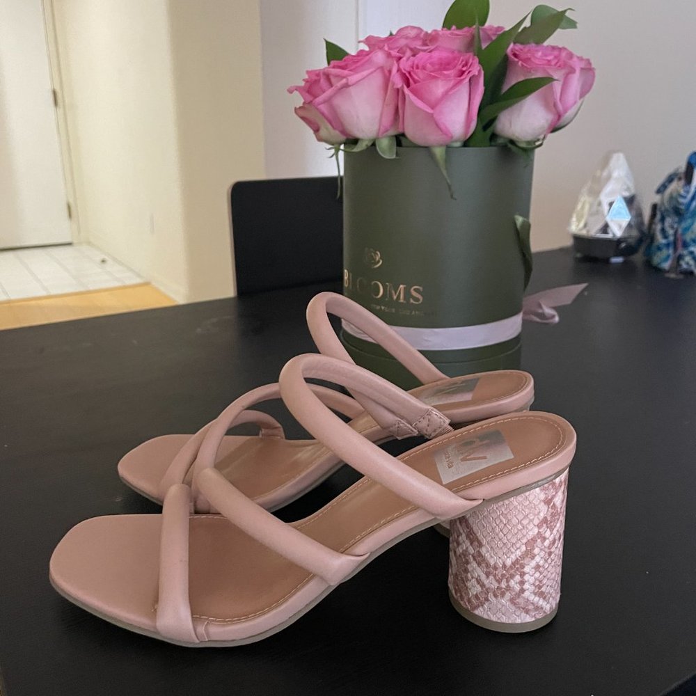 DV DOLCE VITA Women's Myla Strappy Block-Heel Sandal  nude (New)